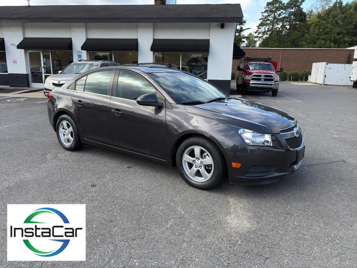 2014 Tungsten Metallic /Jet Black Chevrolet Cruze LT (1G1PK5SB4E7) with an 4 Cyl, 1.4L engine, 6-speed automatic transmission, located at 6520 E. Independence Blvd., Charlotte, NC, 28212, 35.146019, -80.723465 - <b>Equipment</b><br>With the keyless entry system on this Chevrolet Cruze you can pop the trunk without dropping your bags from the store. This vehicle emanates grace with its stylish gray exterior. Front wheel drive on this 2014 Chevrolet Cruze gives you better traction and better fuel economy. Th - Photo#4