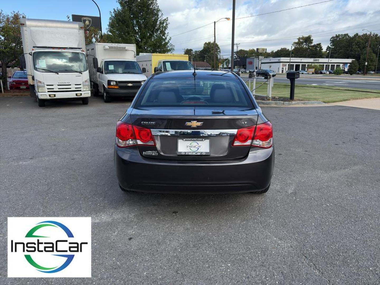 2014 Tungsten Metallic /Jet Black Chevrolet Cruze LT (1G1PK5SB4E7) with an 4 Cyl, 1.4L engine, 6-speed automatic transmission, located at 6520 E. Independence Blvd., Charlotte, NC, 28212, 35.146019, -80.723465 - <b>Equipment</b><br>With the keyless entry system on this Chevrolet Cruze you can pop the trunk without dropping your bags from the store. This vehicle emanates grace with its stylish gray exterior. Front wheel drive on this 2014 Chevrolet Cruze gives you better traction and better fuel economy. Th - Photo#9