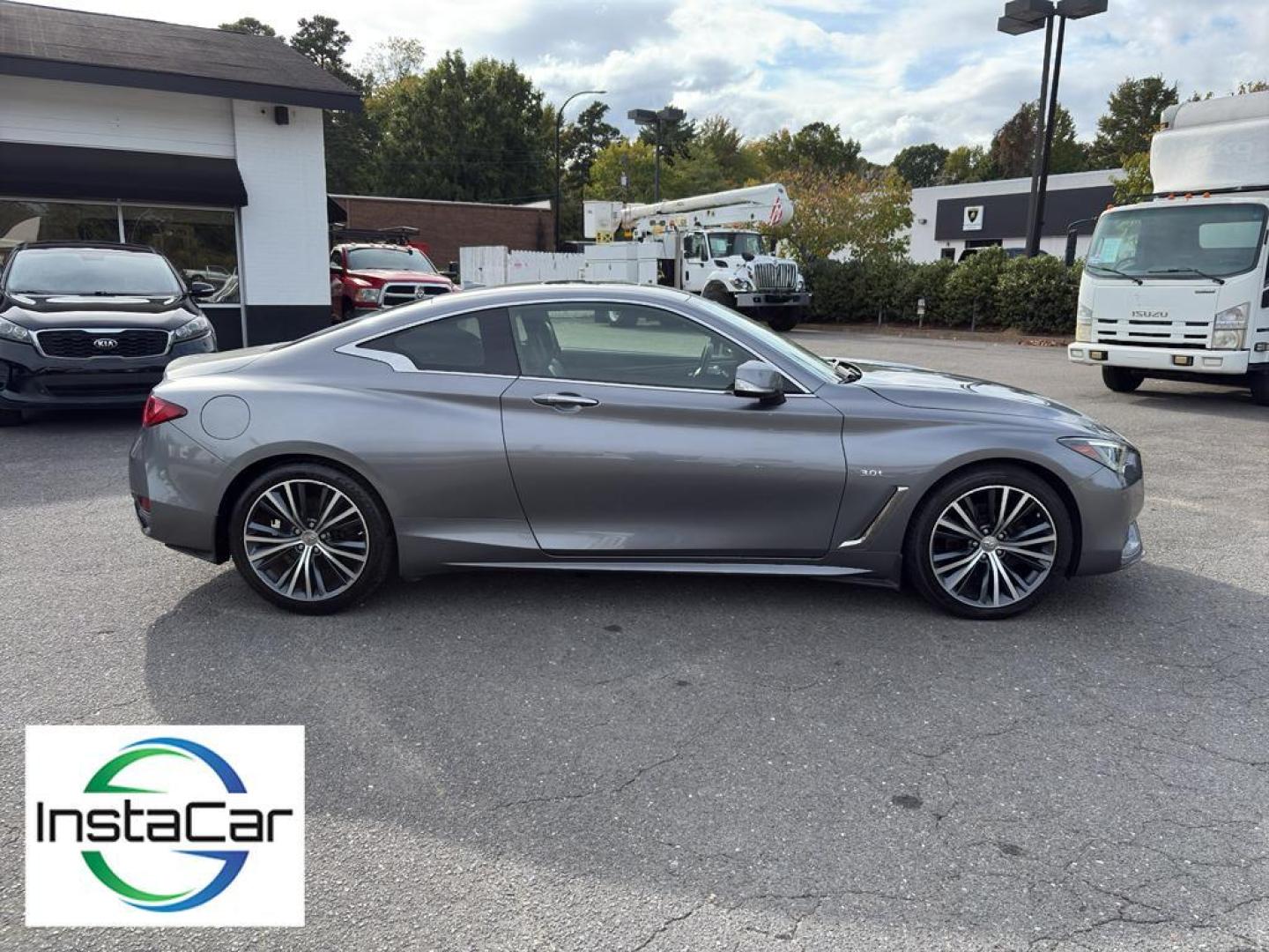 2017 Graphite Shadow /Graphite INFINITI Q60 3.0t Premium (JN1EV7EL3HM) with an V6, 3.0L engine, 7-speed automatic transmission, located at 6520 E. Independence Blvd., Charlotte, NC, 28212, 35.146019, -80.723465 - <b>Equipment</b><br>Bluetooth technology is built into this unit, keeping your hands on the steering wheel and your focus on the road. Engulf yourself with the crystal clear sound of a BOSE sound system in it. This INFINITI Q60 offers Automatic Climate Control for personalized comfort. The premium - Photo#15