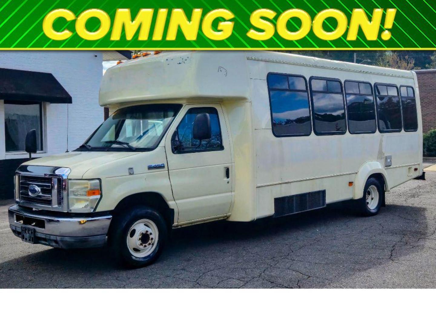 2011 Oxford White /Medium Flint Ford E-450 Super Duty Base (1FDFE4FS4BD) with an V10, 6.8L (415 CID) engine, 5-speed automatic transmission, located at 6520 E. Independence Blvd., Charlotte, NC, 28212, 35.146019, -80.723465 - <b>Equipment</b><br>Maintaining a stable interior temperature in the vehicle is easy with the climate control system. Enjoy the incredible handling with the rear wheel drive on the Ford E-450 Super Duty. This model has a V10, 6.8L (415 CID) high output engine. This unit embodies class and sophistica - Photo#0