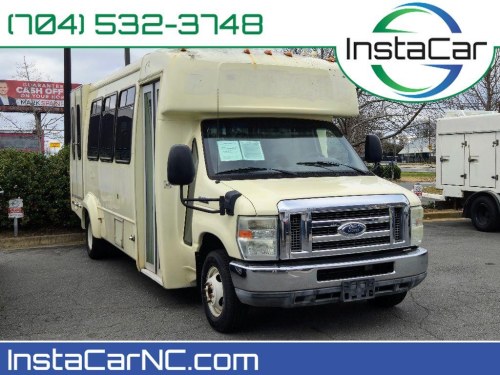 2011 Ford E-450 Super Duty Base