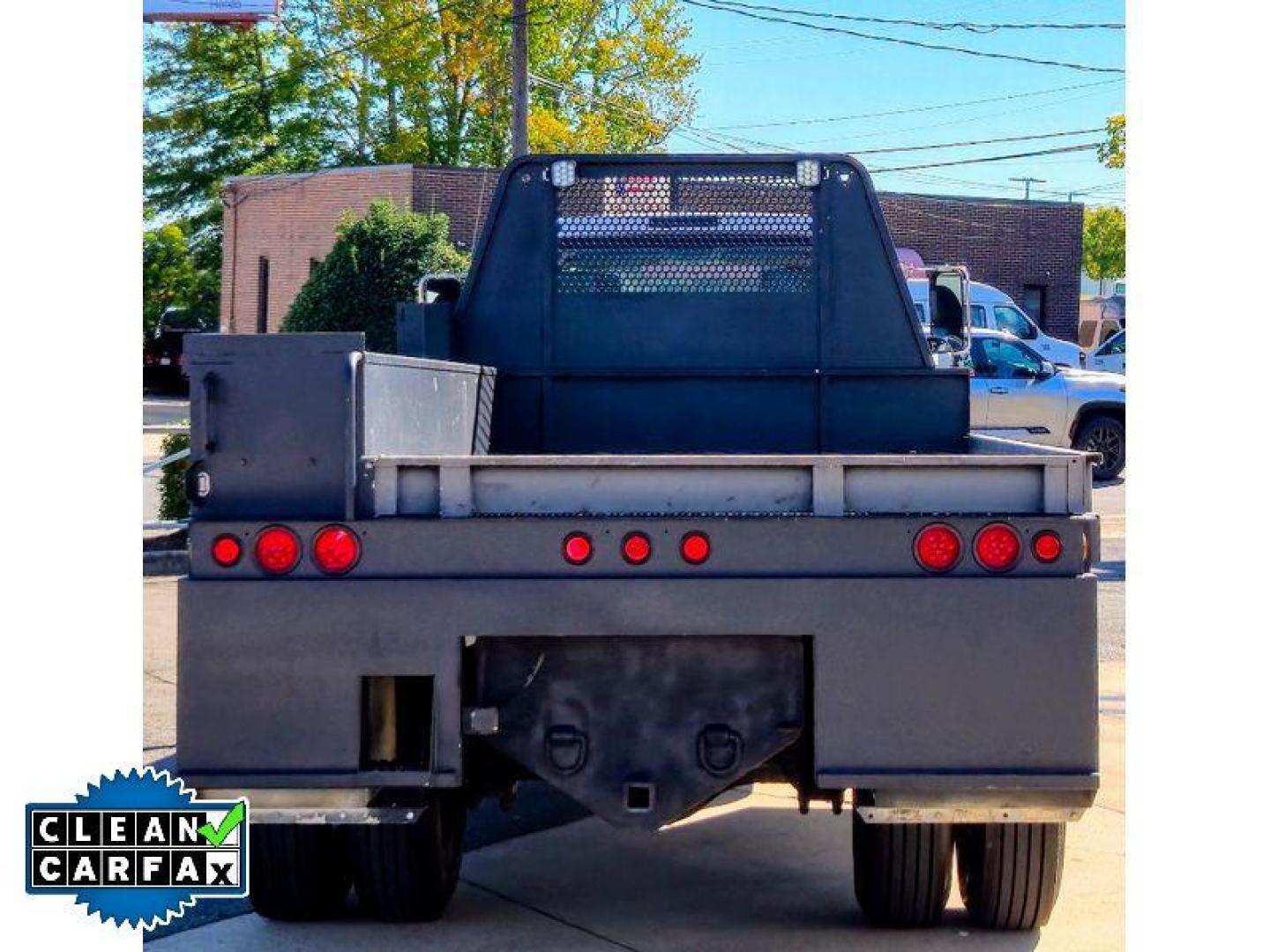 2013 Oxford White /Gray Ford F-650 XLT (3FRNW6HP3DV) with an V10, 6.8L engine, 6-speed automatic transmission, located at 6520 E. Independence Blvd., Charlotte, NC, 28212, 35.146019, -80.723465 - 2013 Ford F-650 F-Series Super Duty XLT 4x2 Dual Rear Wheels Charlotte, NC<br><br>This rugged 2013 Ford F-650 F-Series Super Duty XLT delivers commercial-grade performance with a potent V10 6.8L gasoline engine, 4x2 driveline and dual rear wheels for exceptional payload and towing capability. Built - Photo#10