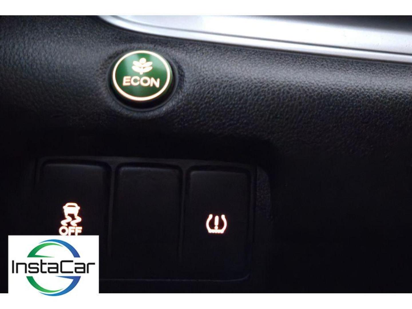 2015 Kona Coffee Metallic /Black Honda CR-V EX (2HKRM4H57FH) with an 4 Cyl, 2.4L engine, CVT transmission, located at 6520 E. Independence Blvd., Charlotte, NC, 28212, 35.146019, -80.723465 - Bluetooth technology is built into the vehicle, keeping your hands on the steering wheel and your focus on the road. See what's behind you with the back up camera on the Honda CR-V. The Honda CR-V has a clear coated brown exterior. Set the temperature exactly where you are most comfortable in this s - Photo#14