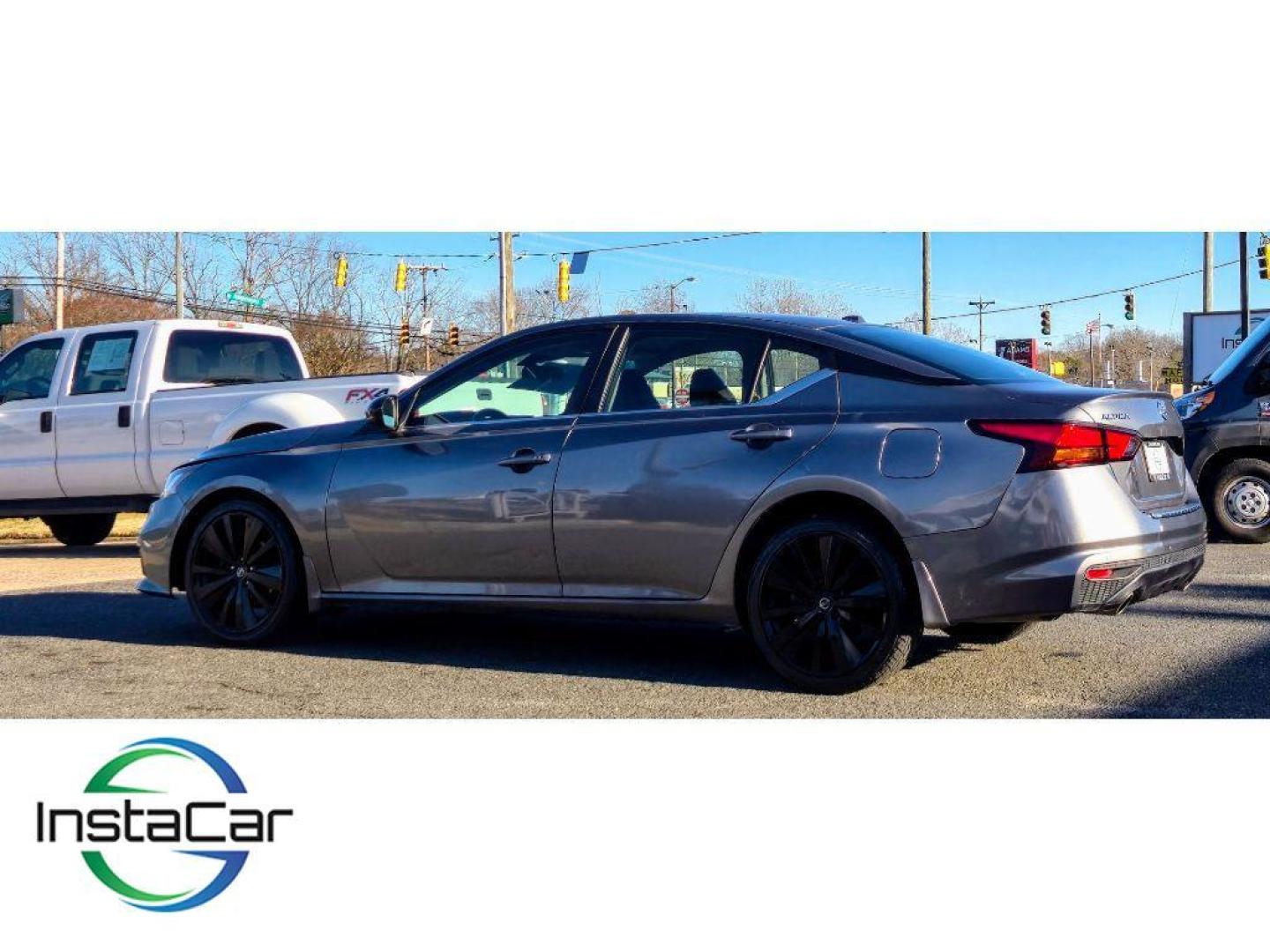 2020 Gun Metallic /Sport Nissan Altima 2.5 SR (1N4BL4CW0LC) with an 4 Cyl, 2.5L engine, CVT transmission, located at 6520 E. Independence Blvd., Charlotte, NC, 28212, 35.146019, -80.723465 - Photo#7