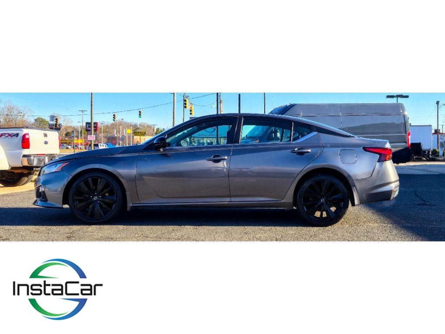 2020 Gun Metallic /Sport Nissan Altima 2.5 SR (1N4BL4CW0LC) with an 4 Cyl, 2.5L engine, CVT transmission, located at 6520 E. Independence Blvd., Charlotte, NC, 28212, 35.146019, -80.723465 - Photo#8