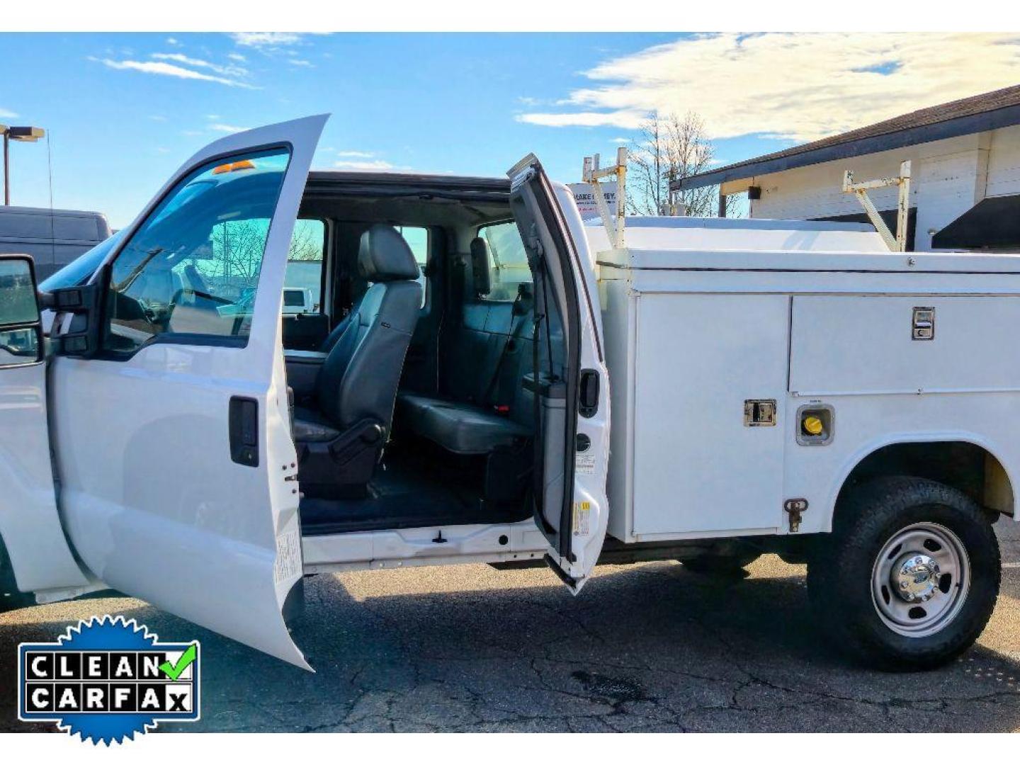 2016 Oxford White /Steel Ford F-350 XL (1FD7X3B67GE) with an V8, 6.2L engine, 6-speed automatic transmission, located at 6520 E. Independence Blvd., Charlotte, NC, 28212, 35.146019, -80.723465 - <b>Equipment</b><br>This 2016 Ford F-350 Super Duty has a clean CARFAX vehicle history report. This model has four wheel drive capabilities. A trailer braking system is already installed on this Ford F-350. This 1 ton pickup has a V8, 6.2L high output engine. Set the temperature exactly where you ar - Photo#8