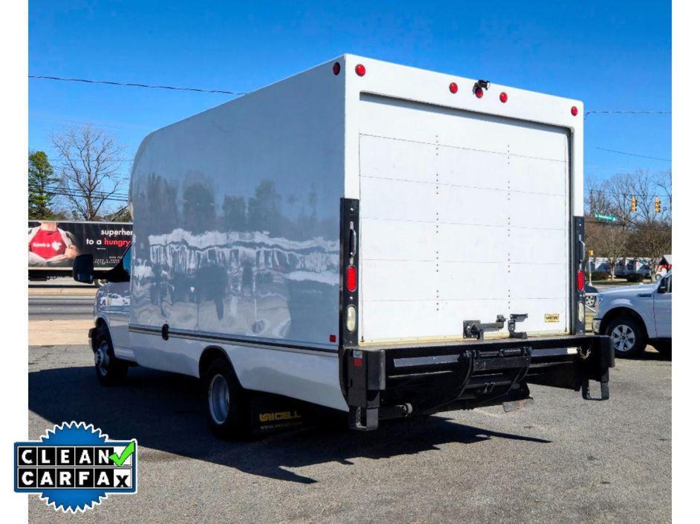 2017 Summit White /Medium Pewter Chevrolet Express Work Van (1HA3GSCG6HN) with an V8, 6.0L engine, 6-speed automatic transmission, located at 6520 E. Independence Blvd., Charlotte, NC, 28212, 35.146019, -80.723465 - <b>Equipment</b><br>This Chevrolet Express has a clean CARFAX vehicle history report. This vehicle shines with clean polished lines coated with an elegant white finish. Enjoy the incredible handling with the rear wheel drive on this unit. This vehicle has a V8, 6.0L high output engine. Set the tempe - Photo#5