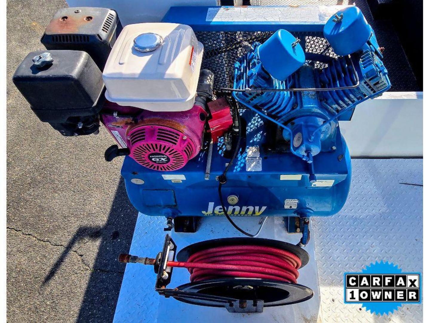 2012 Oxford White /Steel Ford F-550 XL (1FDUF5GY9CE) with an V10, 6.8L engine, 5-speed automatic transmission, located at 6520 E. Independence Blvd., Charlotte, NC, 28212, 35.146019, -80.723465 - <b>Equipment</b><br>Good News! This certified CARFAX 1-owner vehicle has only had one owner before you. The vehicle has a V10, 6.8L high output engine. Enjoy the incredible handling with the rear wheel drive on this 2 ton pickup. This model embodies class and sophistication with its refined white ex - Photo#11