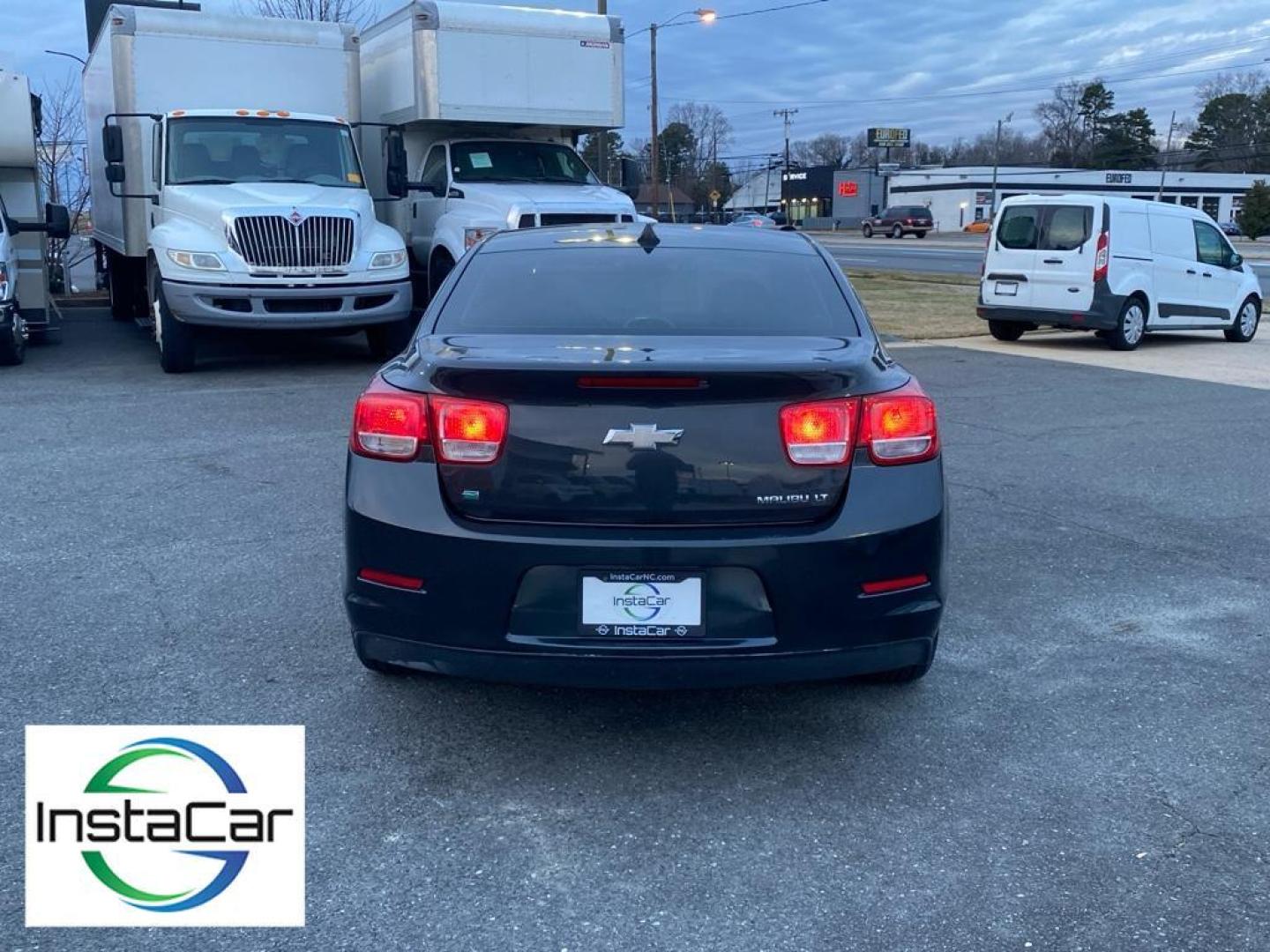 2014 Ashen Gray Metallic /Jet Black/Titanium Chevrolet Malibu LT (1G11E5SL9EF) with an 4 Cyl, 2.5L engine, 6-speed automatic transmission, located at 6520 E. Independence Blvd., Charlotte, NC, 28212, 35.146019, -80.723465 - <b>Equipment</b><br>This unit features a hands-free Bluetooth phone system. The Chevrolet Malibu keeps you comfortable with Auto Climate. The leather seats in this mid-size car are a must for buyers looking for comfort, durability, and style. The Chevrolet Malibu emanates grace with its stylish gray - Photo#8