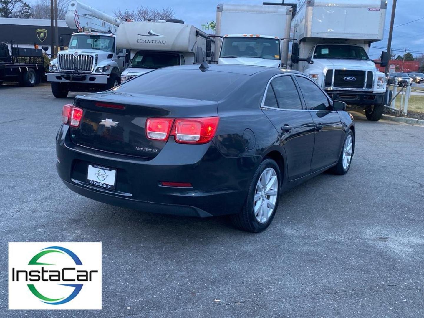 2014 Ashen Gray Metallic /Jet Black/Titanium Chevrolet Malibu LT (1G11E5SL9EF) with an 4 Cyl, 2.5L engine, 6-speed automatic transmission, located at 6520 E. Independence Blvd., Charlotte, NC, 28212, 35.146019, -80.723465 - <b>Equipment</b><br>This unit features a hands-free Bluetooth phone system. The Chevrolet Malibu keeps you comfortable with Auto Climate. The leather seats in this mid-size car are a must for buyers looking for comfort, durability, and style. The Chevrolet Malibu emanates grace with its stylish gray - Photo#9