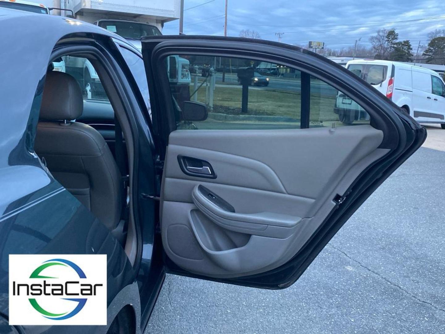 2014 Ashen Gray Metallic /Jet Black/Titanium Chevrolet Malibu LT (1G11E5SL9EF) with an 4 Cyl, 2.5L engine, 6-speed automatic transmission, located at 6520 E. Independence Blvd., Charlotte, NC, 28212, 35.146019, -80.723465 - <b>Equipment</b><br>This unit features a hands-free Bluetooth phone system. The Chevrolet Malibu keeps you comfortable with Auto Climate. The leather seats in this mid-size car are a must for buyers looking for comfort, durability, and style. The Chevrolet Malibu emanates grace with its stylish gray - Photo#17