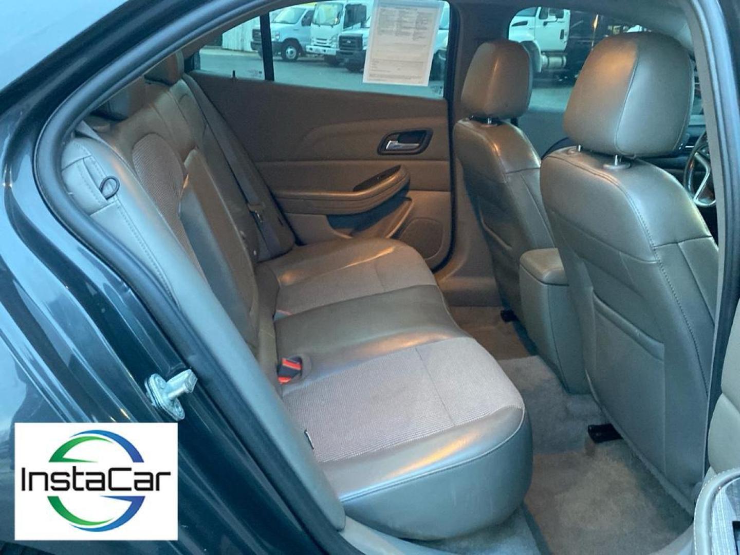 2014 Ashen Gray Metallic /Jet Black/Titanium Chevrolet Malibu LT (1G11E5SL9EF) with an 4 Cyl, 2.5L engine, 6-speed automatic transmission, located at 6520 E. Independence Blvd., Charlotte, NC, 28212, 35.146019, -80.723465 - <b>Equipment</b><br>This unit features a hands-free Bluetooth phone system. The Chevrolet Malibu keeps you comfortable with Auto Climate. The leather seats in this mid-size car are a must for buyers looking for comfort, durability, and style. The Chevrolet Malibu emanates grace with its stylish gray - Photo#21