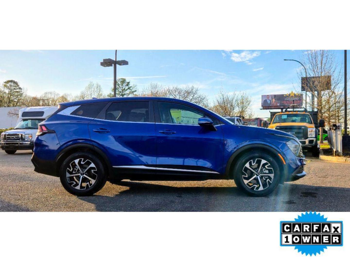 2024 Sapphire Blue /Black Kia Sportage EX (5XYK33DF3RG) with an 4 Cyl, 2.5L engine, 8-speed automatic transmission, located at 6520 E. Independence Blvd., Charlotte, NC, 28212, 35.146019, -80.723465 - <b>Equipment</b><br>The Kia Sportage offers Automatic Climate Control for personalized comfort. This model's Lane Departure Warning keeps you safe by alerting you when you drift from your lane. Start this small suv from inside with remote start. Enjoy the heated seats in the vehicle you will never b - Photo#7