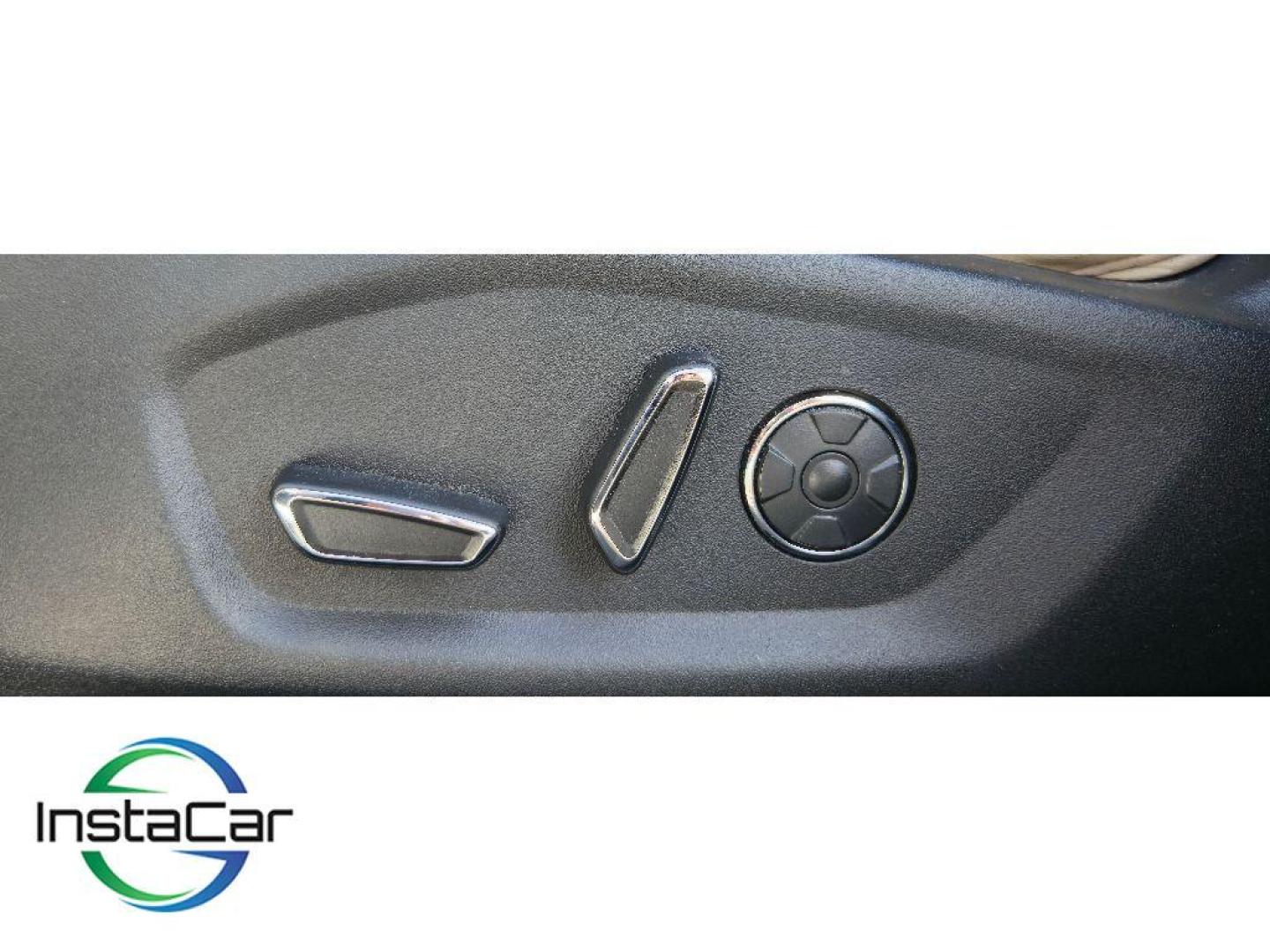 2018 White Platinum Metallic Tri-Coat /Medium Soft Ceramic Ford Explorer Platinum (1FM5K8HT3JG) with an V6, 3.5L engine, 6-speed automatic transmission, located at 6520 E. Independence Blvd., Charlotte, NC, 28212, 35.146019, -80.723465 - <b>Equipment</b><br>The leather seats in this 1/2 ton suv are a must for buyers looking for comfort, durability, and style. Heated seats for those cold winter days are included in this Ford Explorer. The installed navigation system will keep you on the right path. This 2018 Ford Explorer has auto-a - Photo#10