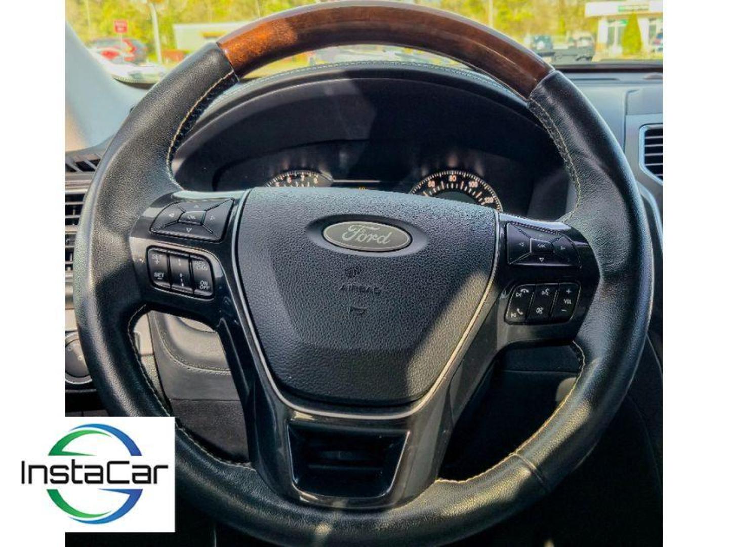 2018 White Platinum Metallic Tri-Coat /Medium Soft Ceramic Ford Explorer Platinum (1FM5K8HT3JG) with an V6, 3.5L engine, 6-speed automatic transmission, located at 6520 E. Independence Blvd., Charlotte, NC, 28212, 35.146019, -80.723465 - <b>Equipment</b><br>The leather seats in this 1/2 ton suv are a must for buyers looking for comfort, durability, and style. Heated seats for those cold winter days are included in this Ford Explorer. The installed navigation system will keep you on the right path. This 2018 Ford Explorer has auto-a - Photo#21