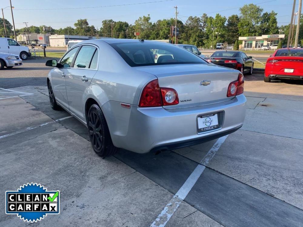 2010 Silver Ice Metallic /Titanium Chevrolet Malibu LS (1G1ZB5EB8A4) with an L4, 2.4L engine, 4-SPEED AUTOMATIC transmission, located at 6520 East Independence Blvd, Charlotte, NC, 28212, (704) 391-9234, 35.171349, -80.746094 - <b>Equipment</b><br>Our dealership has already run the CARFAX report and it is clean. A clean CARFAX is a great asset for resale value in the future. Front wheel drive on the vehicle gives you better traction and better fuel economy. This unit has a L4, 2.4L high output engine. Keep safely connecte - Photo #5