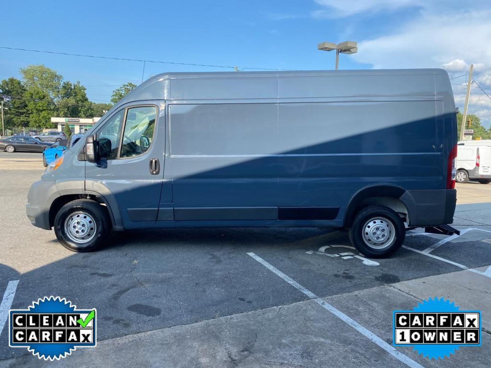 2018 Bright White Clearcoat /Black Ram ProMaster 2500 High Roof (3C6TRVDG3JE) with an V6, 3.6L engine, 6-speed automatic transmission, located at 3147 E Independence Blvd, Charlotte, NC, 28205, 35.200268, -80.773651 - Photo #11