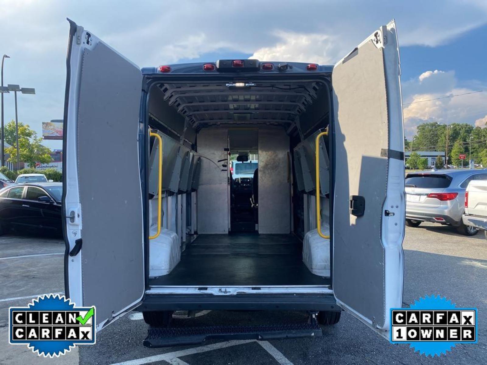 2018 Bright White Clearcoat /Black Ram ProMaster 2500 High Roof (3C6TRVDG3JE) with an V6, 3.6L engine, 6-speed automatic transmission, located at 3147 E Independence Blvd, Charlotte, NC, 28205, 35.200268, -80.773651 - Photo #27