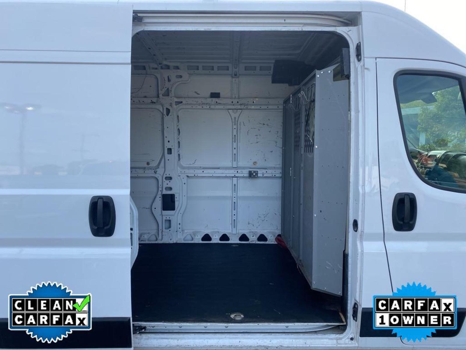 2019 Bright White Clearcoat /Black Ram ProMaster 2500 High Roof (3C6TRVDG5KE) with an V6, 3.6L engine, 6-speed automatic transmission, located at 3147 E Independence Blvd, Charlotte, NC, 28205, 35.200268, -80.773651 - Photo #27